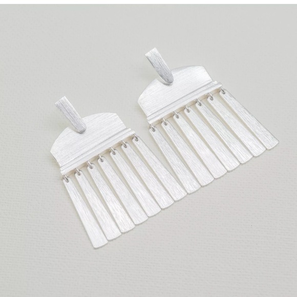 Kendra Scott Layne Statement Earrings Silver - Picture 4 of 8